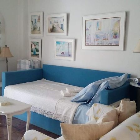 Kerry'S Cosy Apartment Vari  Bagian luar foto